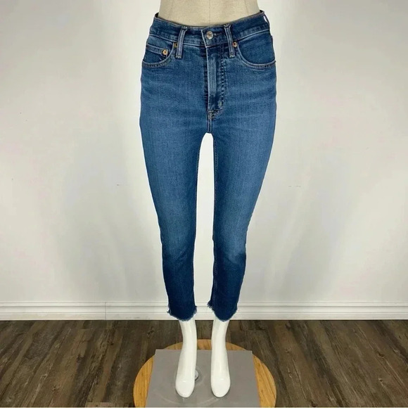 GAP Women's Blue Jeans - Picture 1 of 11